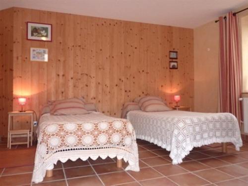 Hotel La Ferme Du Chapi Saint-Laurent-dʼOingt Habitación foto